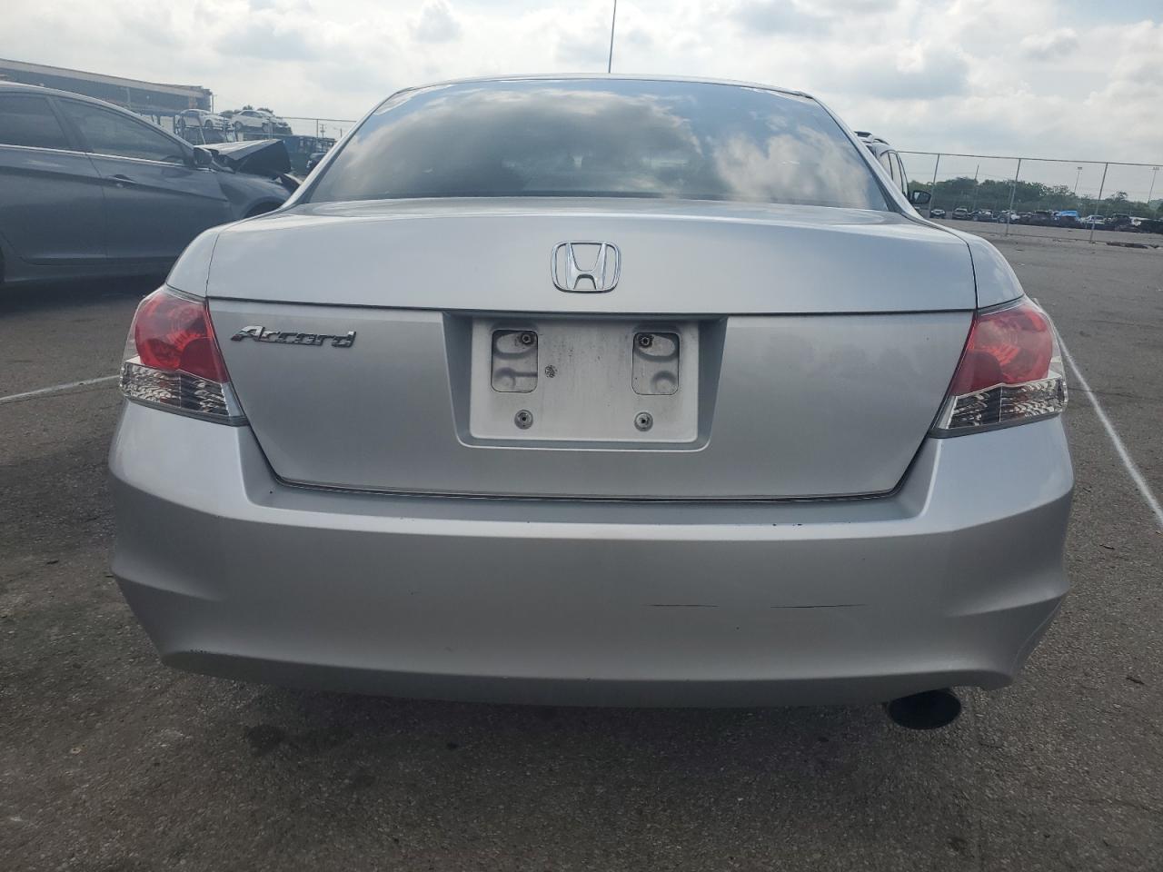 2008 Honda Accord Ex VIN: 1HGCP26788A015703 Lot: 65779474