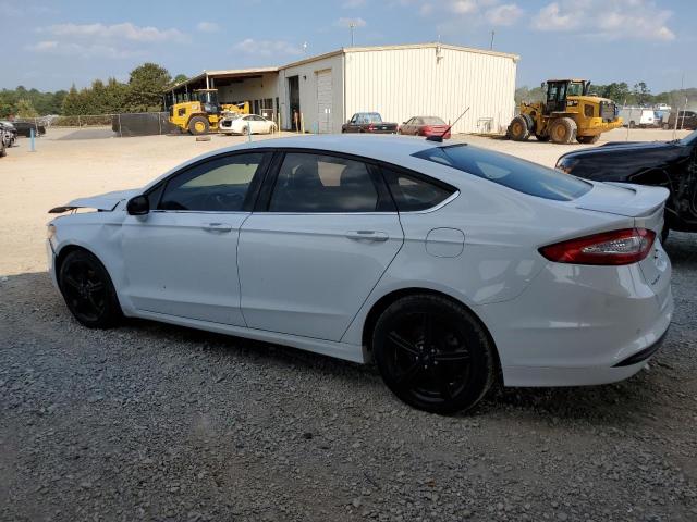 Sedans FORD FUSION 2016 White