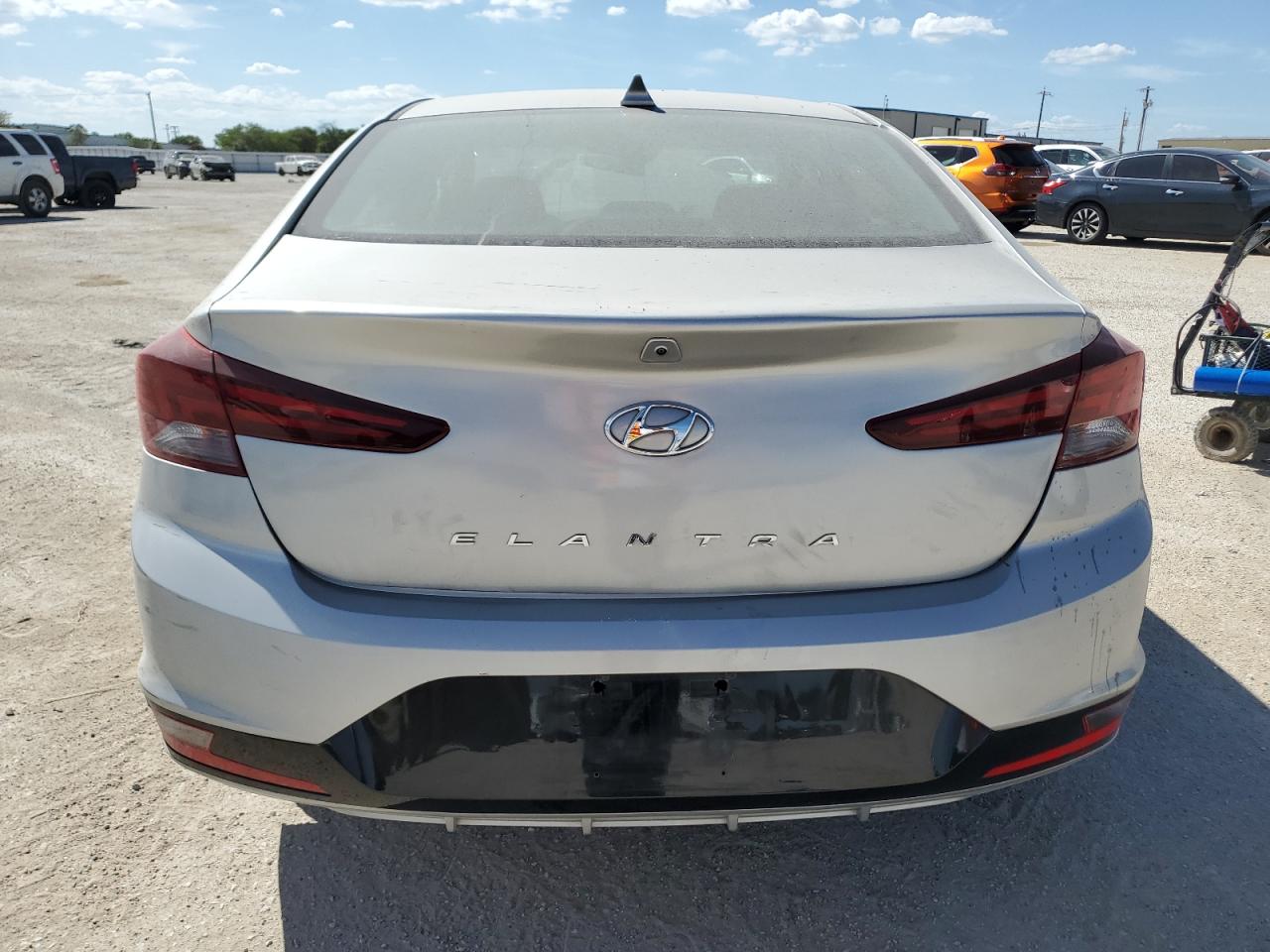 2020 Hyundai Elantra Sel VIN: 5NPD84LF2LH561549 Lot: 67614824