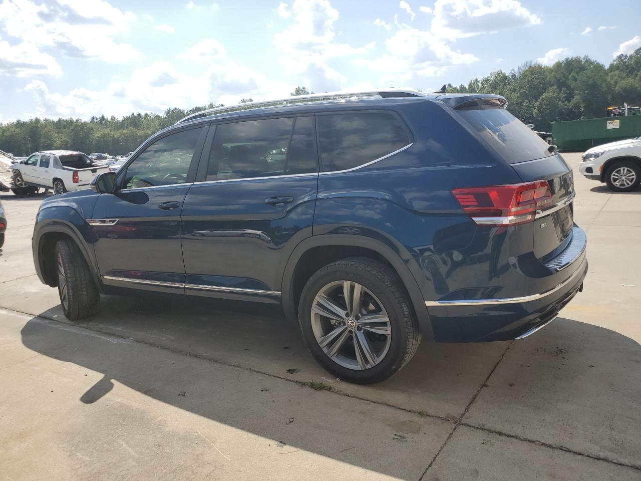 2018 Volkswagen Atlas - Image 2