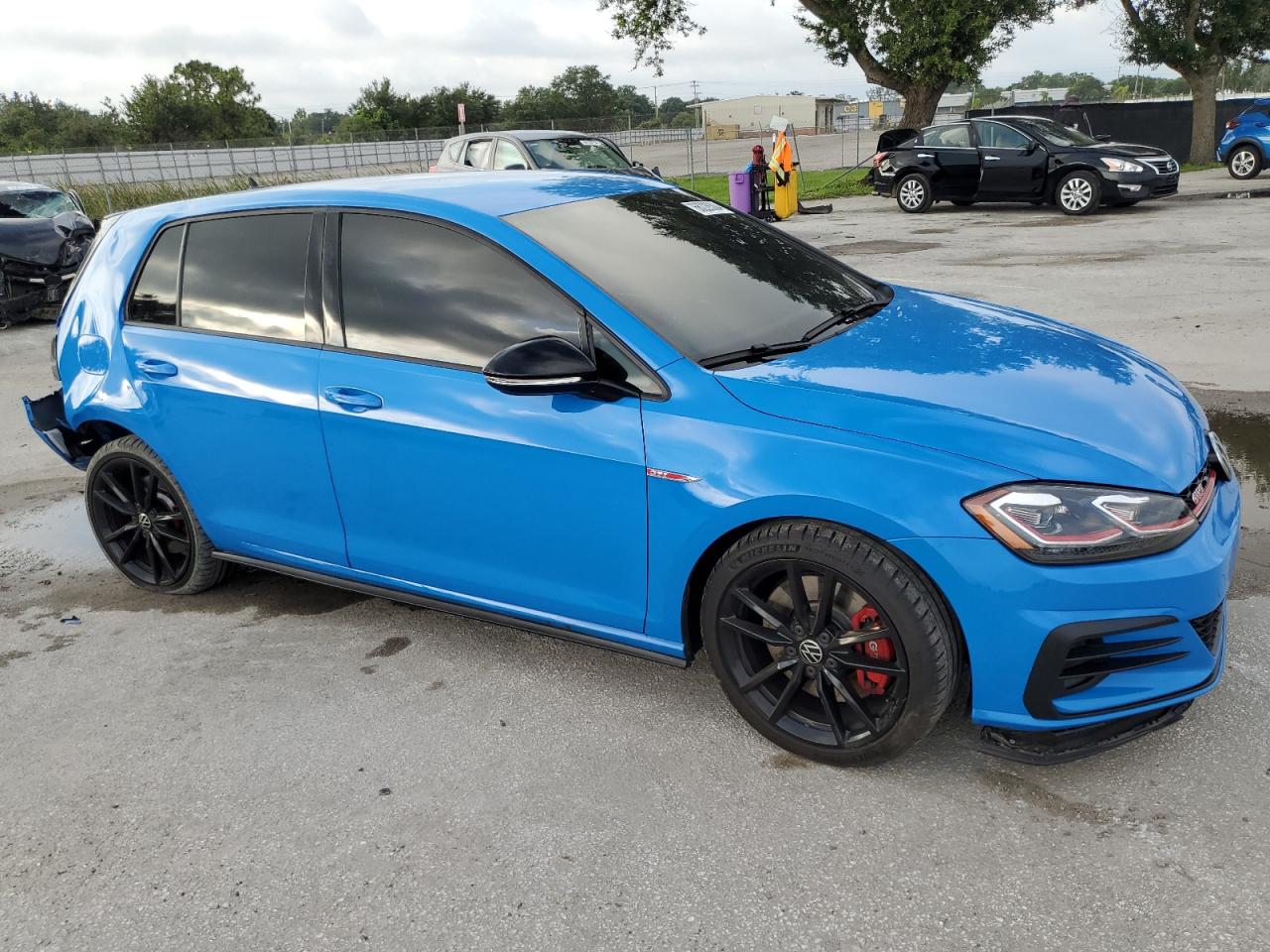 2019 Volkswagen GTI - Image 4