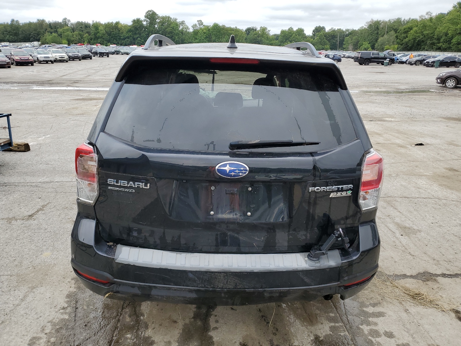 JF2SJAEC2HH555139 2017 Subaru Forester 2.5I Premium