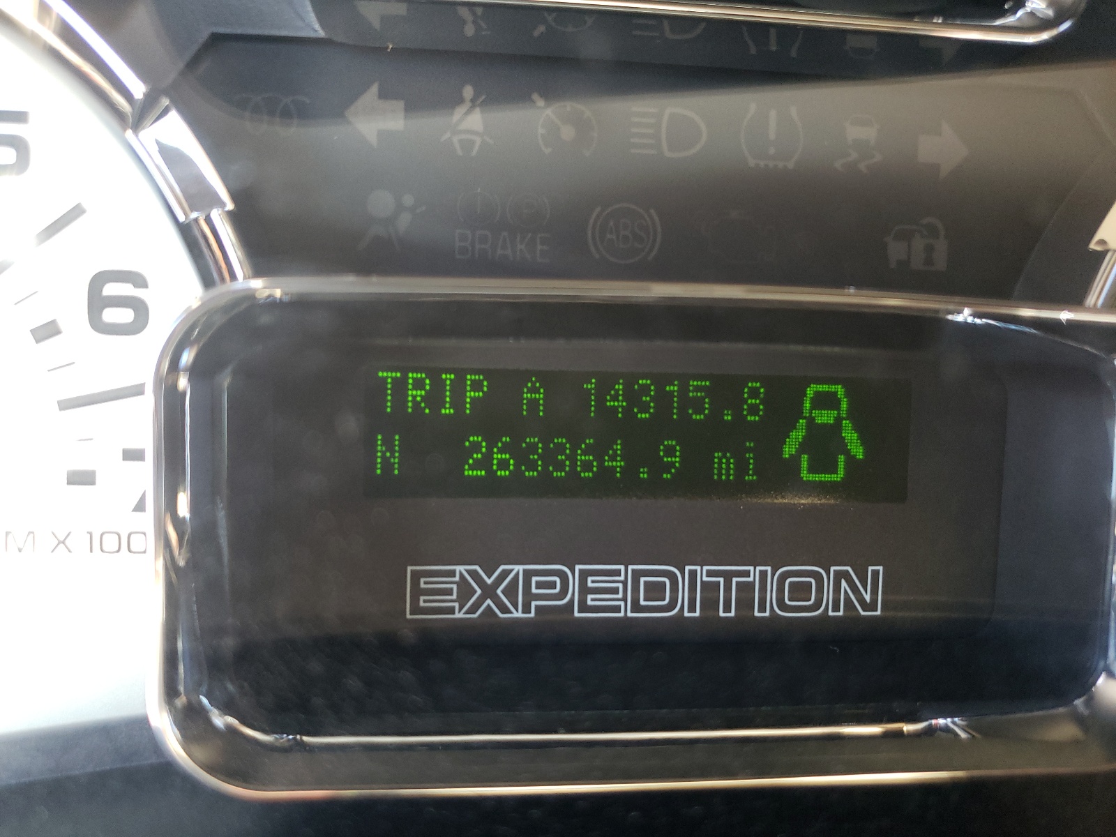 1FMJU1H50AEB47837 2010 Ford Expedition Eddie Bauer