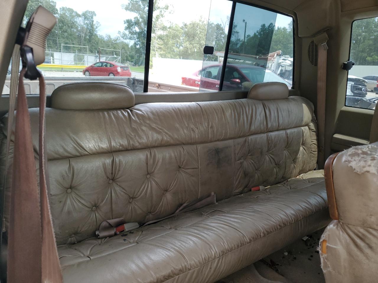 1997 Chevrolet Gmt-400 C1500 VIN: 2GBEC19R0V1127934 Lot: 64665594