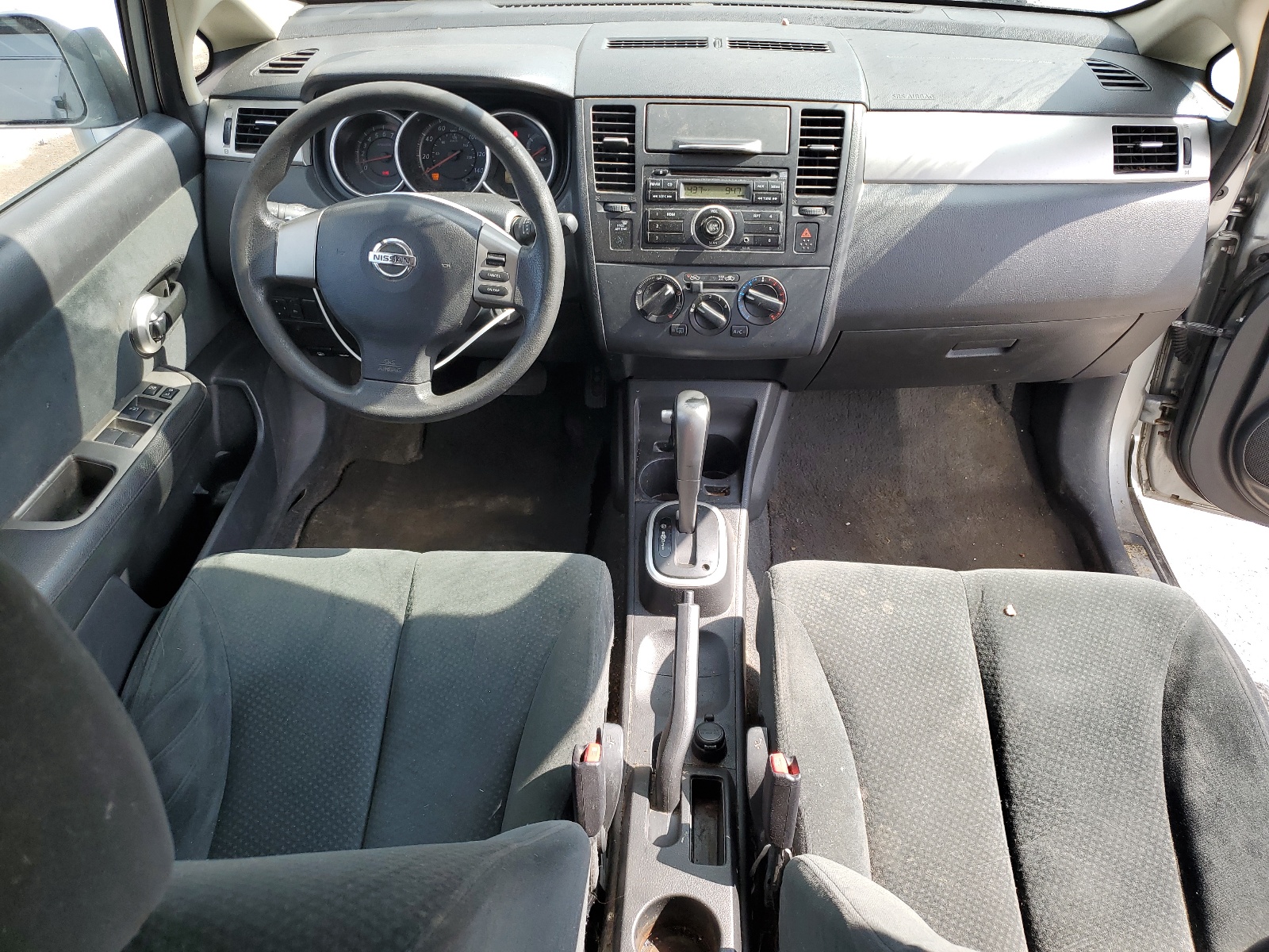 3N1BC1CP0BL412877 2011 Nissan Versa S