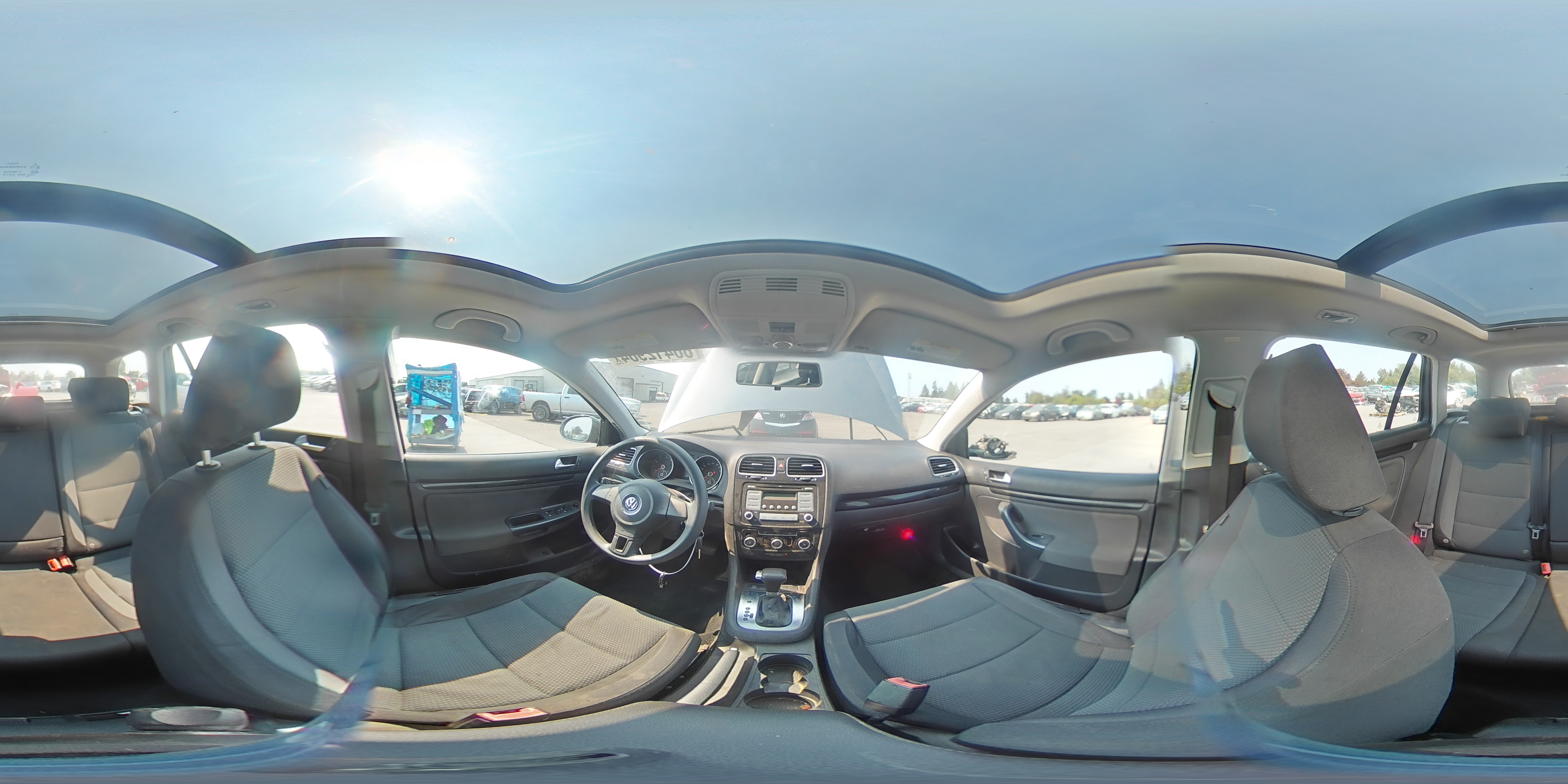 2010 Volkswagen Jetta - Image 12