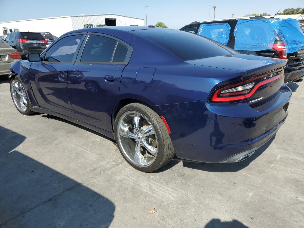 2C3CDXBG8FH812403 2015 DODGE CHARGER - Image 2