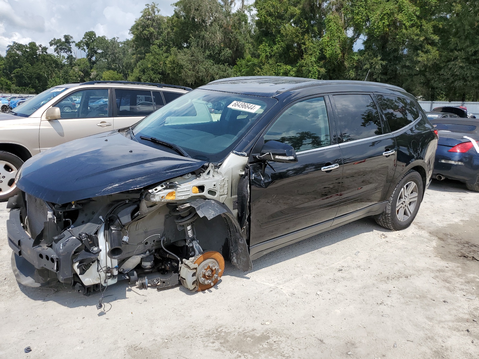 1GNKRHKD3HJ147813 2017 Chevrolet Traverse Lt