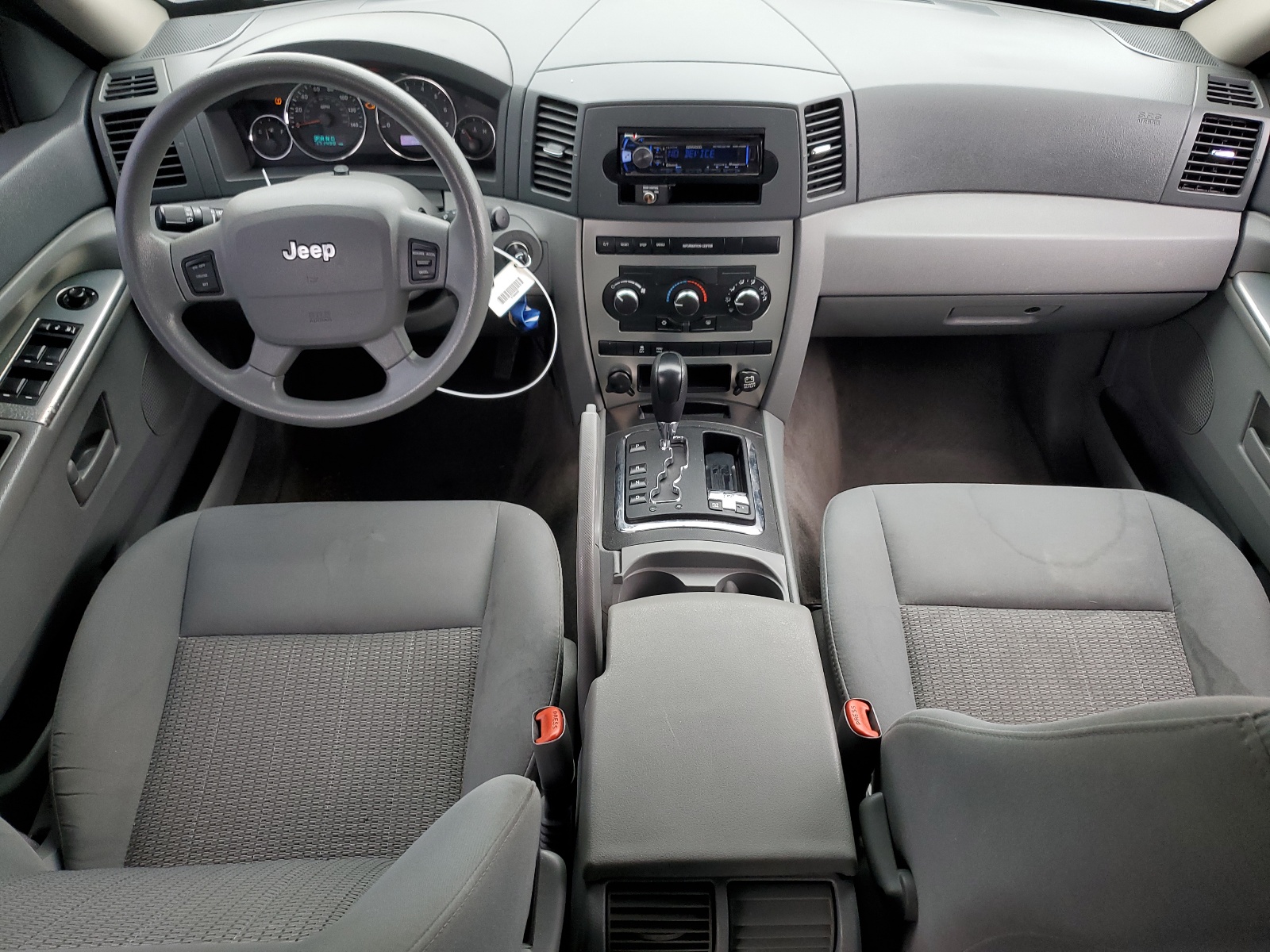 1J8HR48P27C700671 2007 Jeep Grand Cherokee Laredo