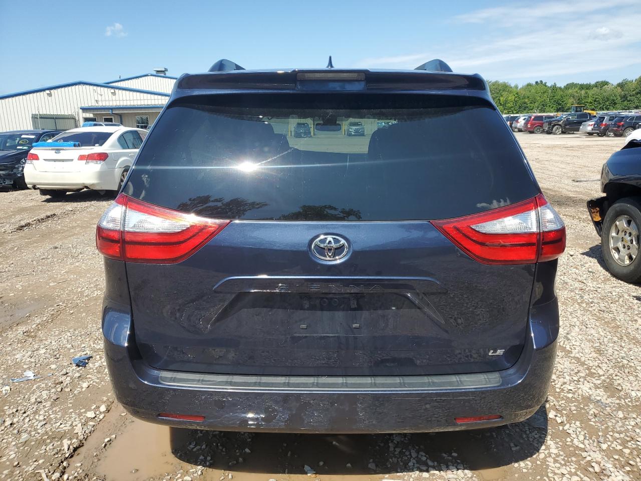 2019 Toyota Sienna Le VIN: 5TDKZ3DC6KS005742 Lot: 68215984