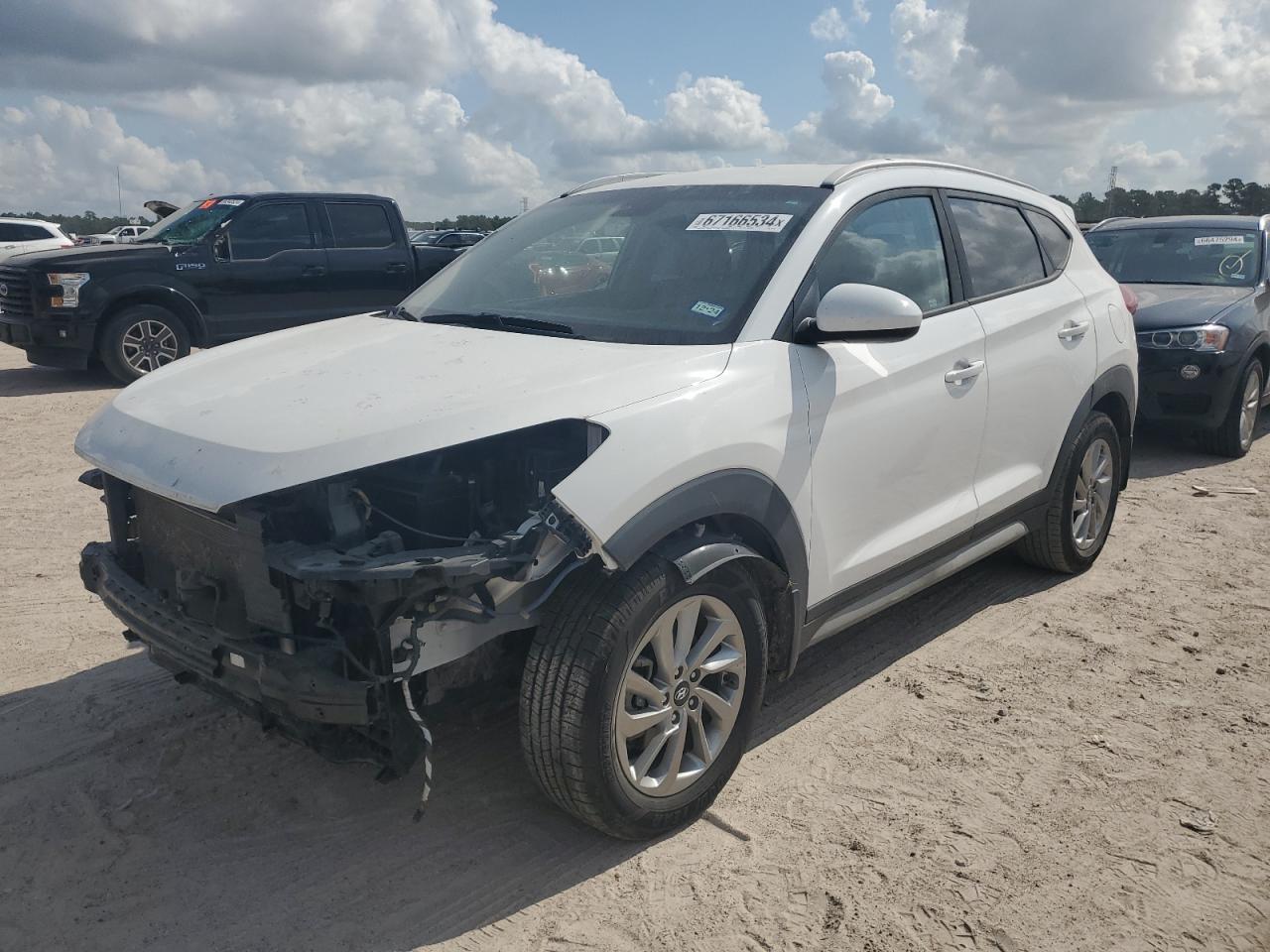 KM8J33A44JU814396 2018 HYUNDAI TUCSON - Image 1