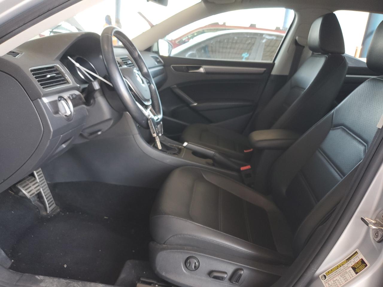 2018 Volkswagen Passat S VIN: 1VWAA7A33JC049094 Lot: 67293054