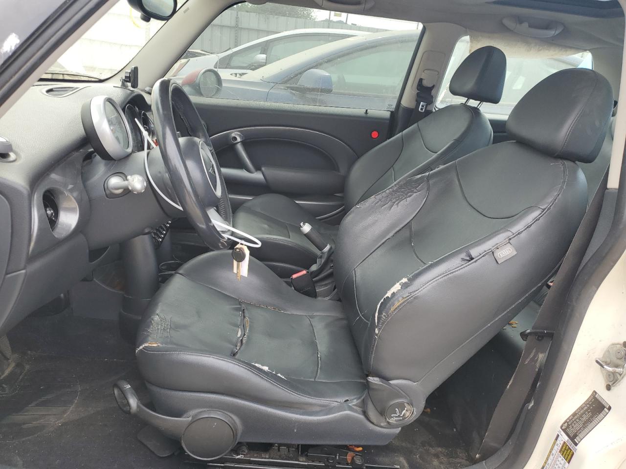 2006 Mini Cooper VIN: WMWRC33566TK66943 Lot: 63442834