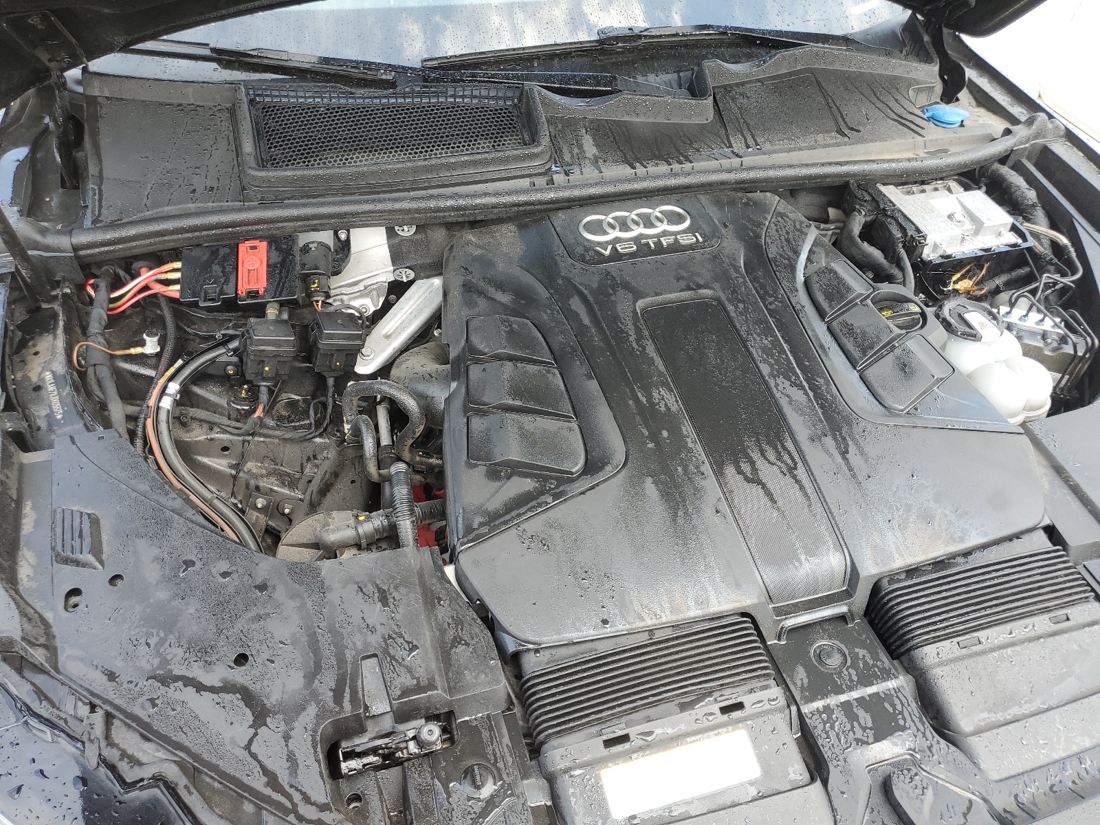 WA1LAAF78JD025575 2018 Audi Q7 Premium Plus