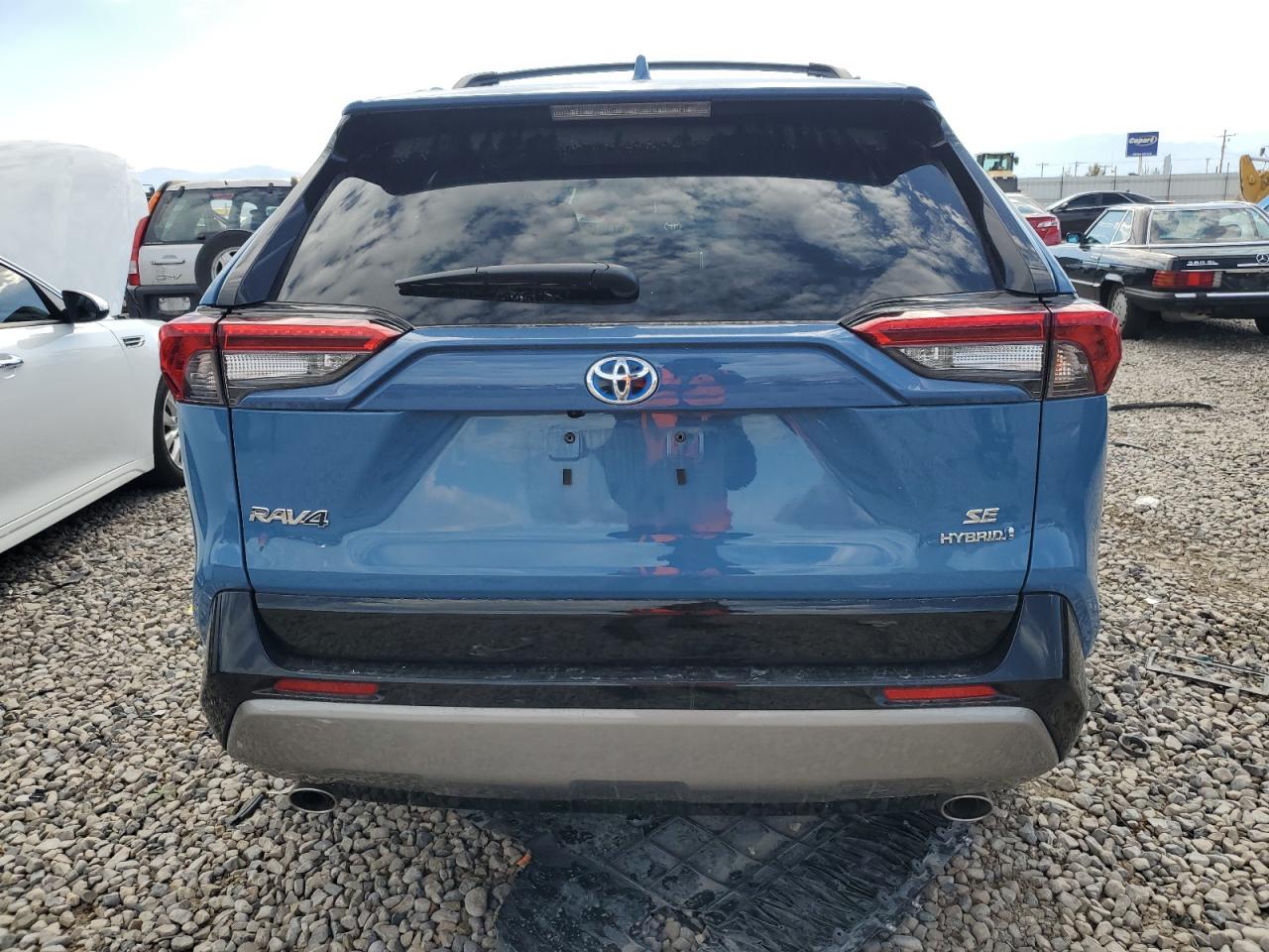 2022 Toyota Rav4 Se VIN: 4T3T6RFVXNU105067 Lot: 67167584