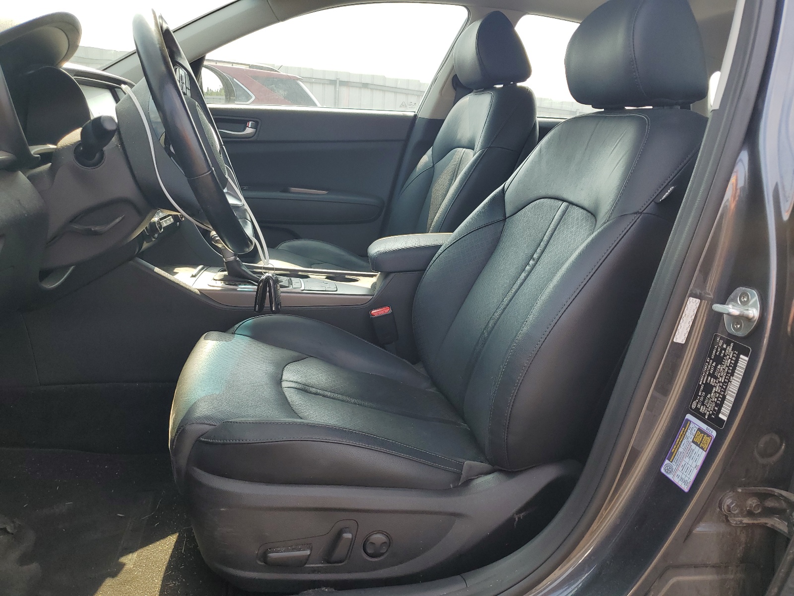 5XXGT4L35LG428832 2020 Kia Optima Lx