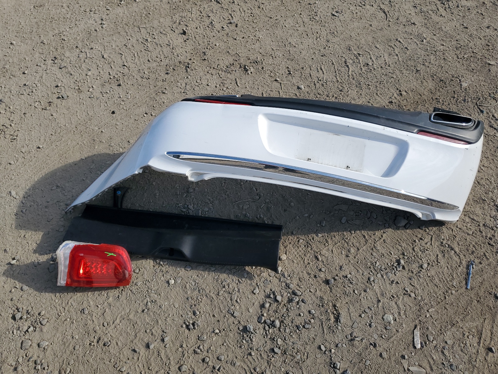 2C3CCAAG2FH807411 2015 Chrysler 300 Limited