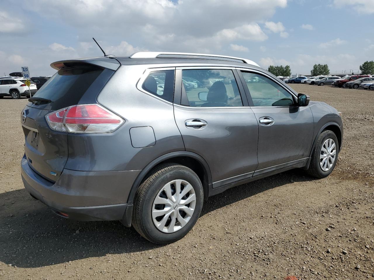 2015 Nissan Rogue S VIN: 5N1AT2MT0FC842500 Lot: 67484834