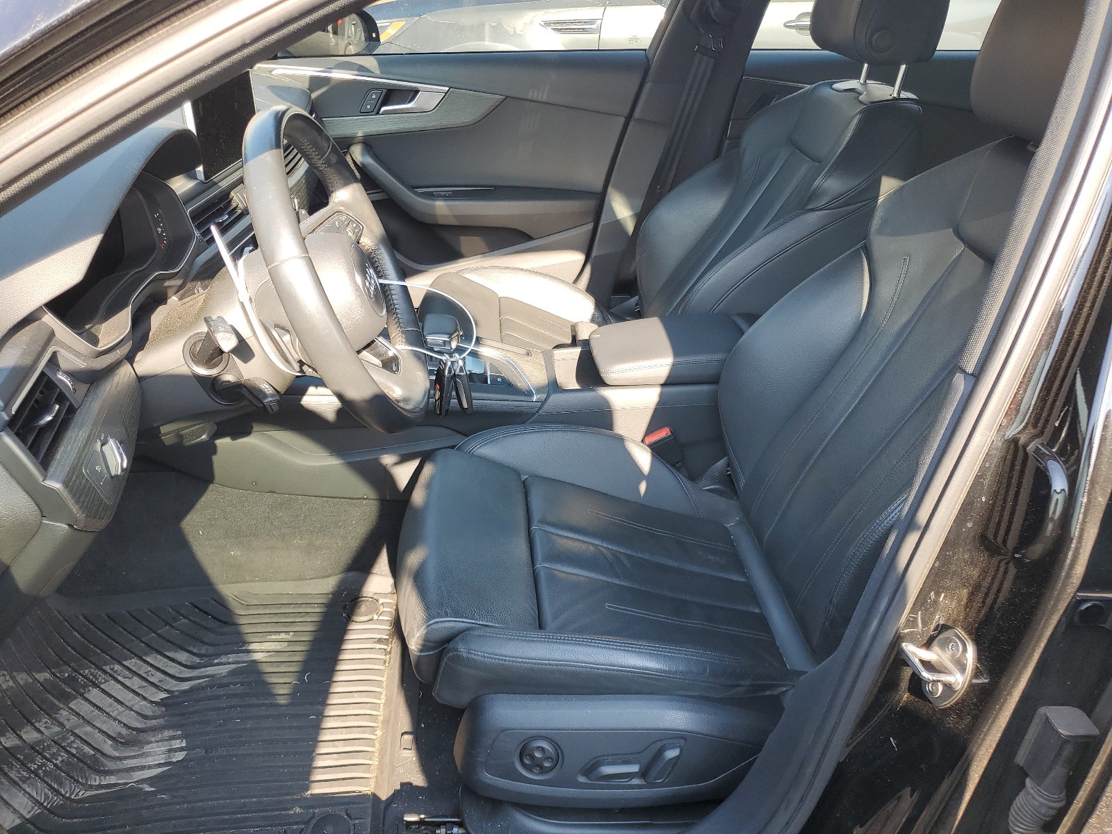 WAULMAF40JN019599 2018 Audi A4 Premium Plus