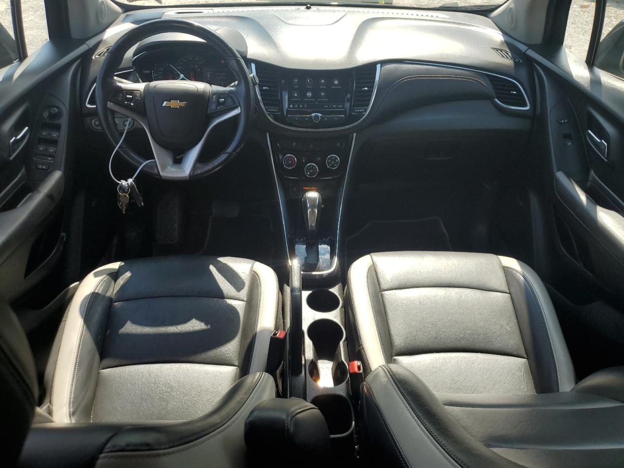 KL7CJRSB9JB673305 2018 Chevrolet Trax Premier