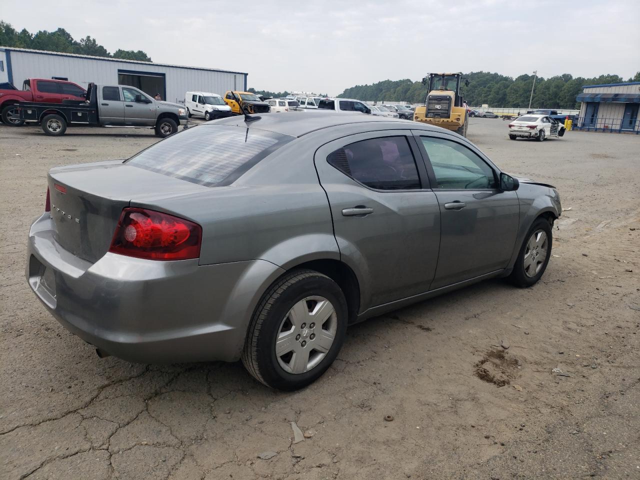 2013 Dodge Avenger - Image 3
