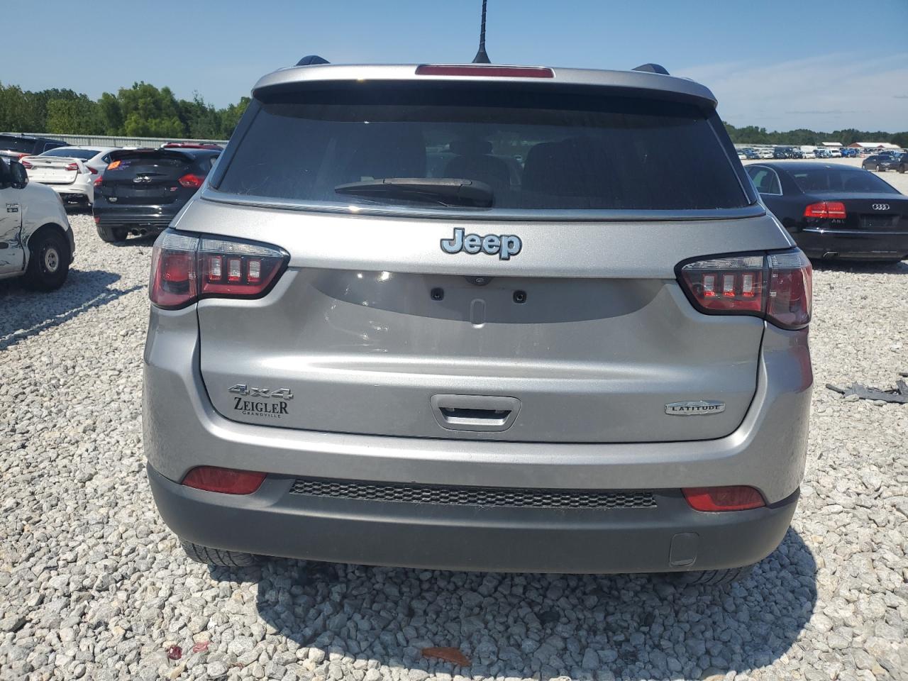 2018 Jeep Compass Latitude VIN: 3C4NJDBB1JT470244 Lot: 66114314