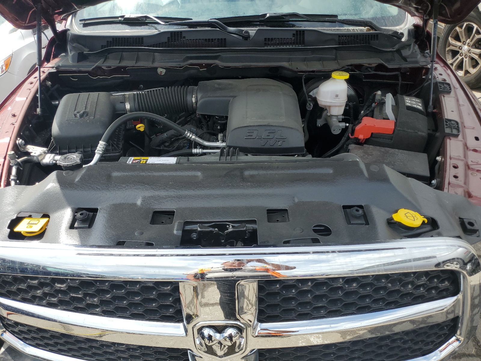 1C6RR7GG7RS147658 2024 Ram 1500 Classic Slt