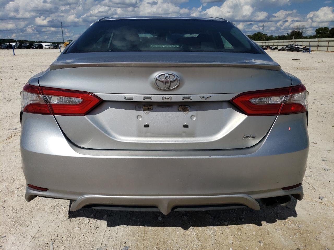 2018 Toyota Camry L VIN: 4T1B11HK3JU596647 Lot: 69820874