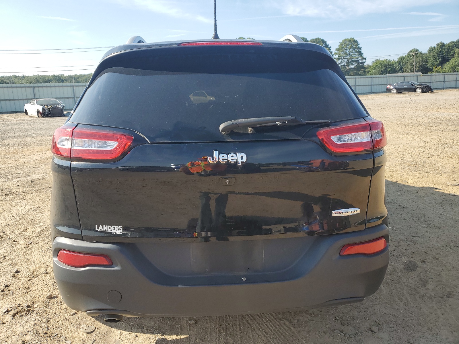 1C4PJLLB7JD551756 2018 Jeep Cherokee Latitude Plus