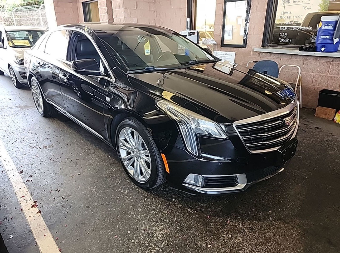 2019 Cadillac Xts Luxury vin: 2G61M5S32K9115398