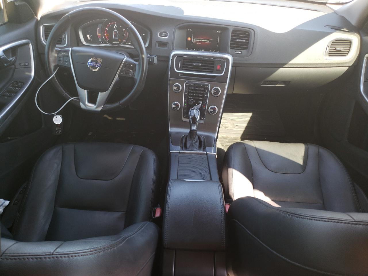 YV1612TK1G2393418 2016 Volvo S60 Premier