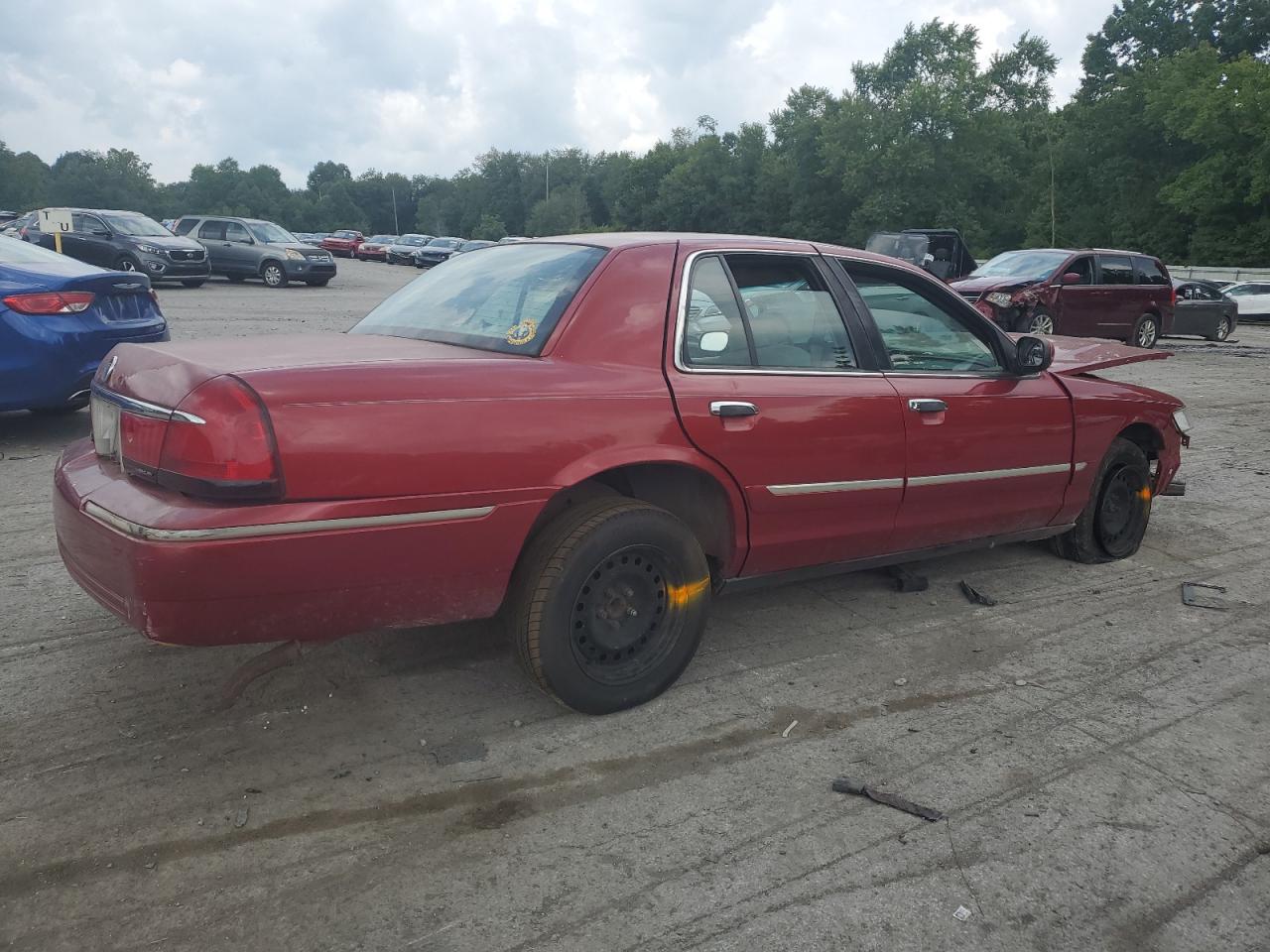 2000 Mercury Grand Marquis Gs VIN: 2MEFM74W1YX607350 Lot: 66070394