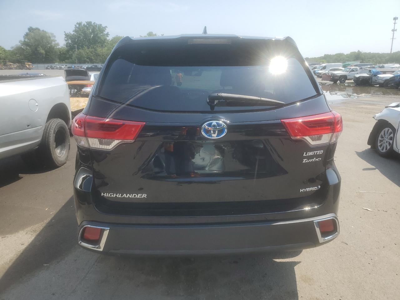 5TDDGRFH2JS049150 2018 Toyota Highlander Hybrid Limited