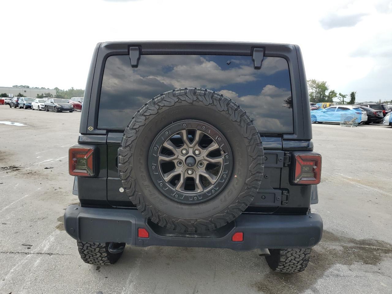 1C4HJXDN3LW164570 Jeep Wrangler U 6