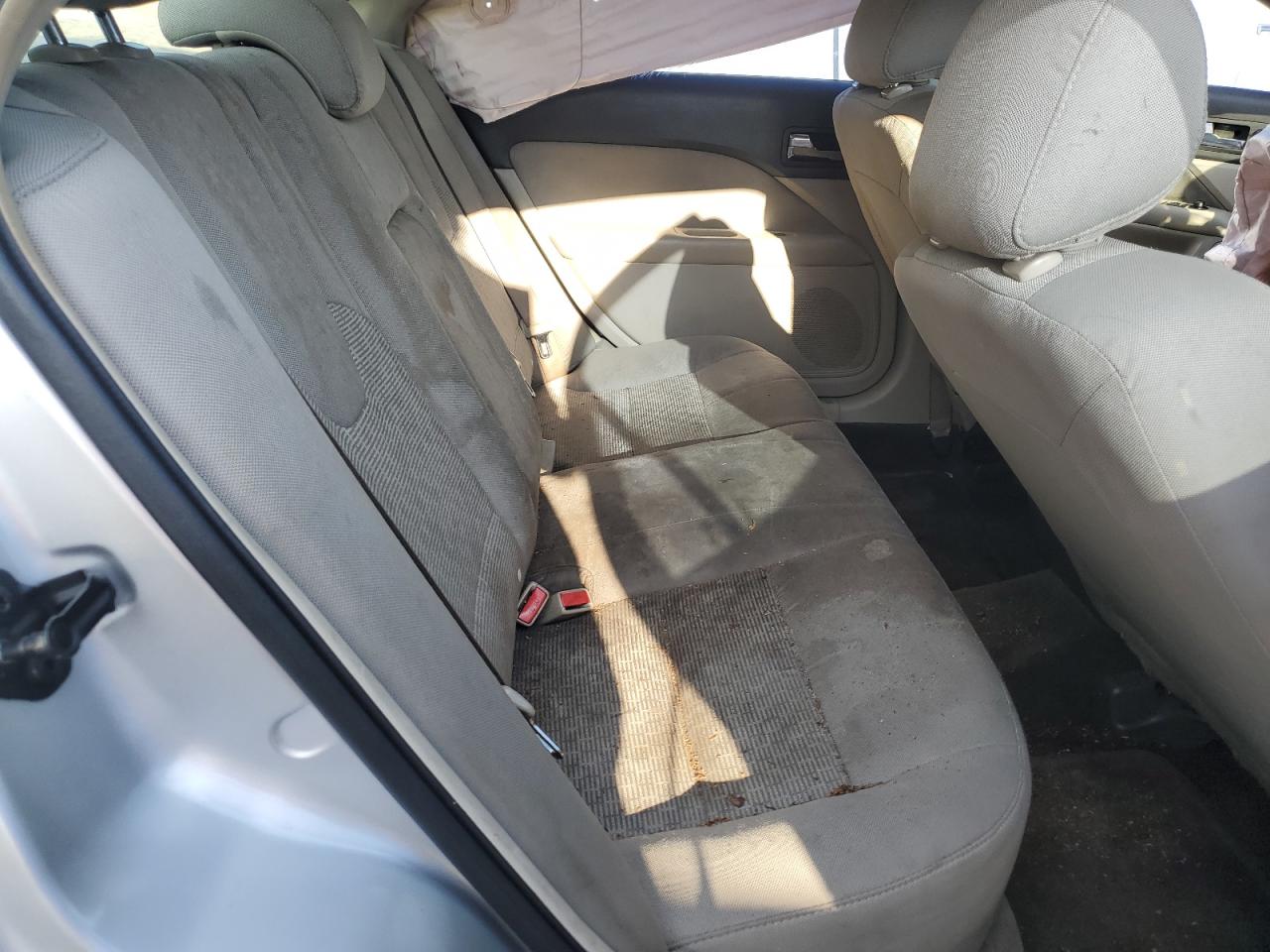 2011 Ford Fusion S VIN: 3FAHP0GA1BR301592 Lot: 65602214