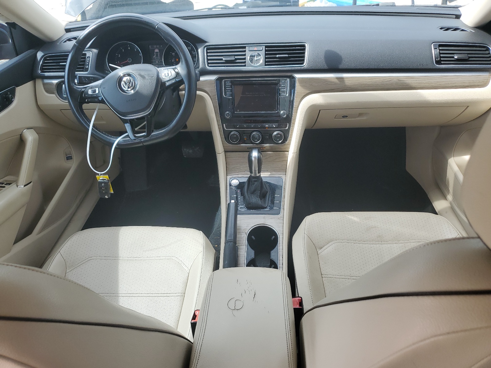 1VWBT7A32HC034160 2017 Volkswagen Passat Se