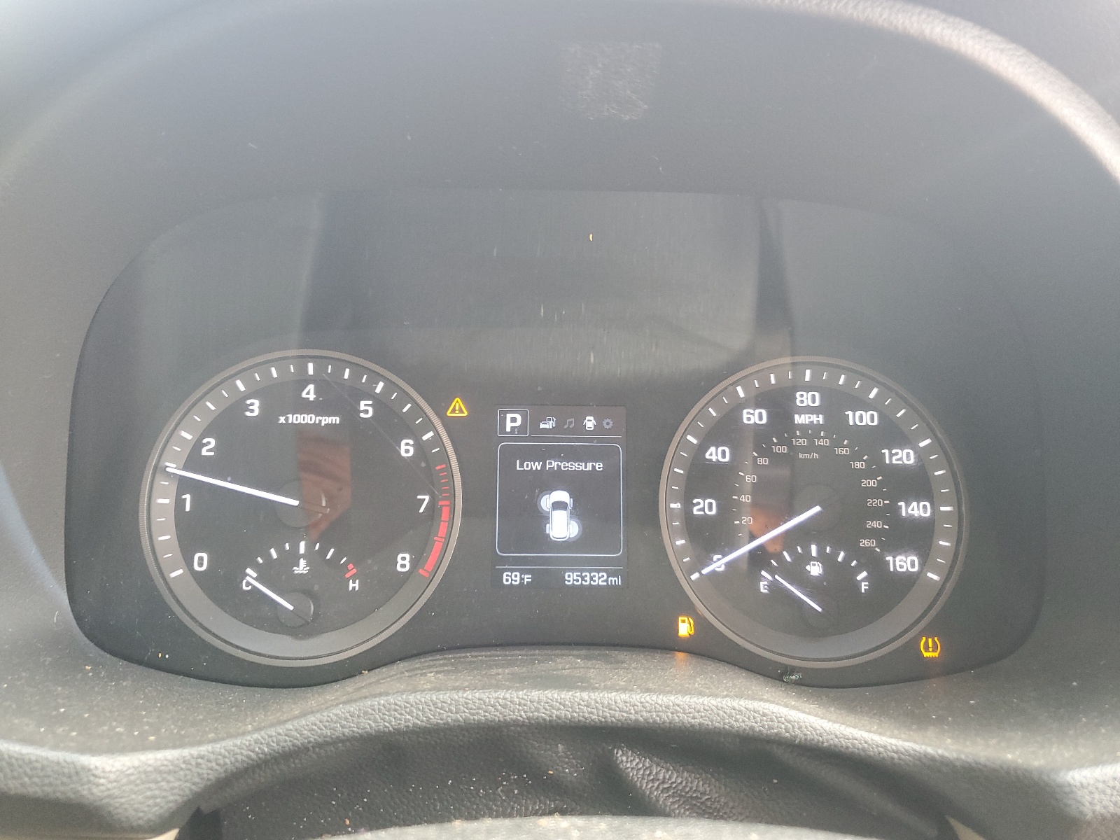 KM8J23A48HU445555 2017 Hyundai Tucson Se