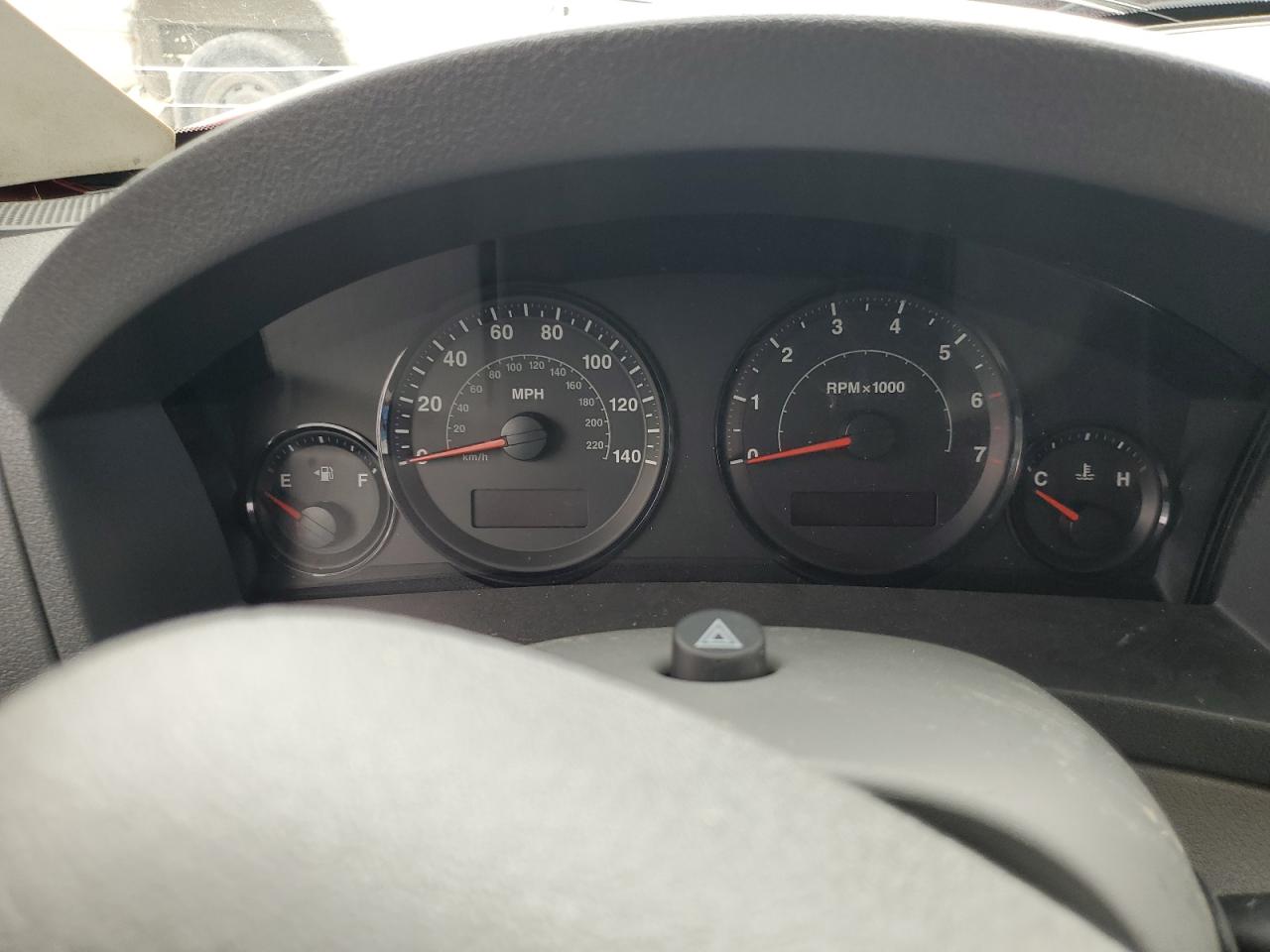 2006 Jeep Grand Cherokee - Image 9