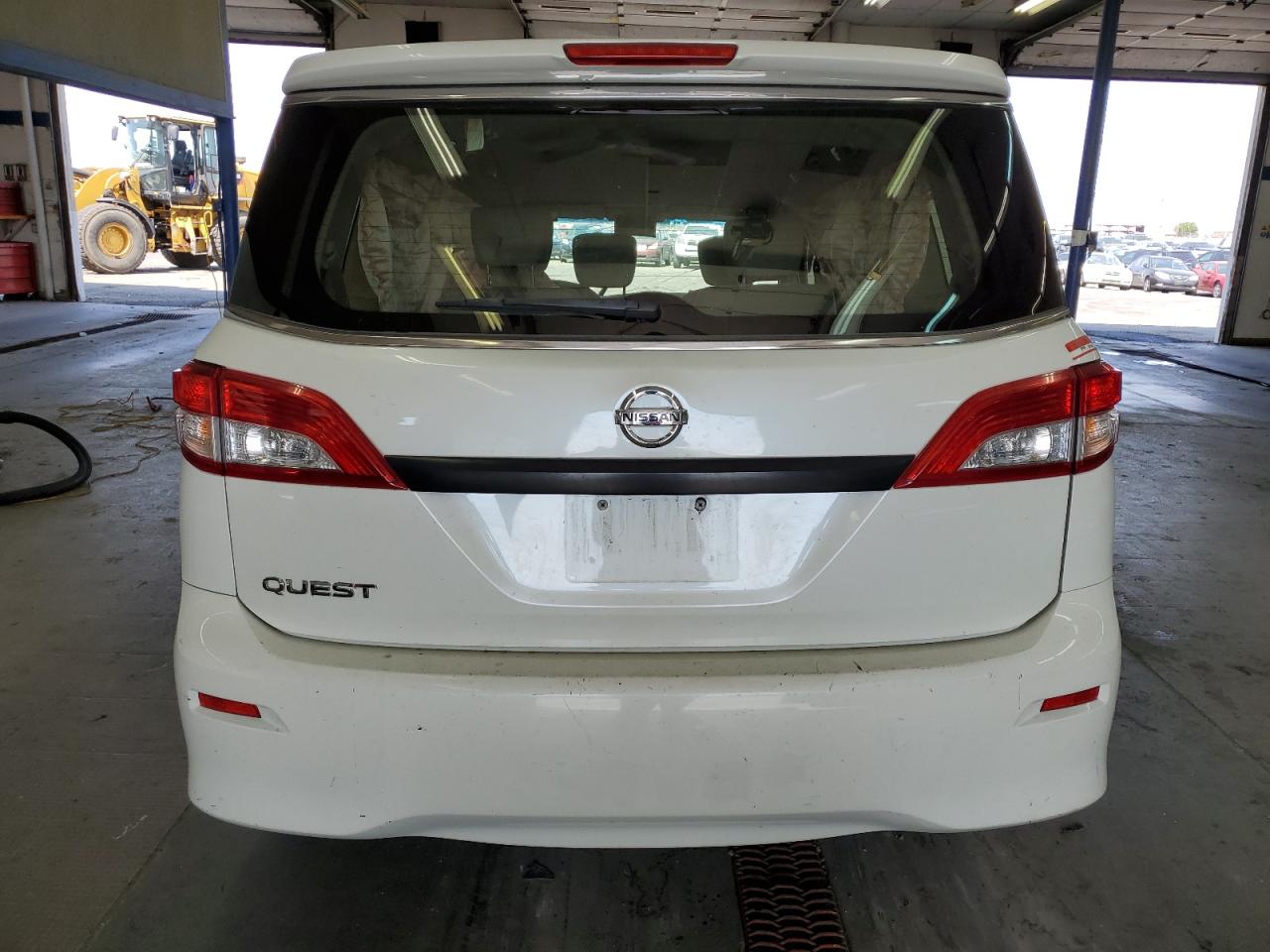 JN8AE2KP5F9124933 2015 Nissan Quest S