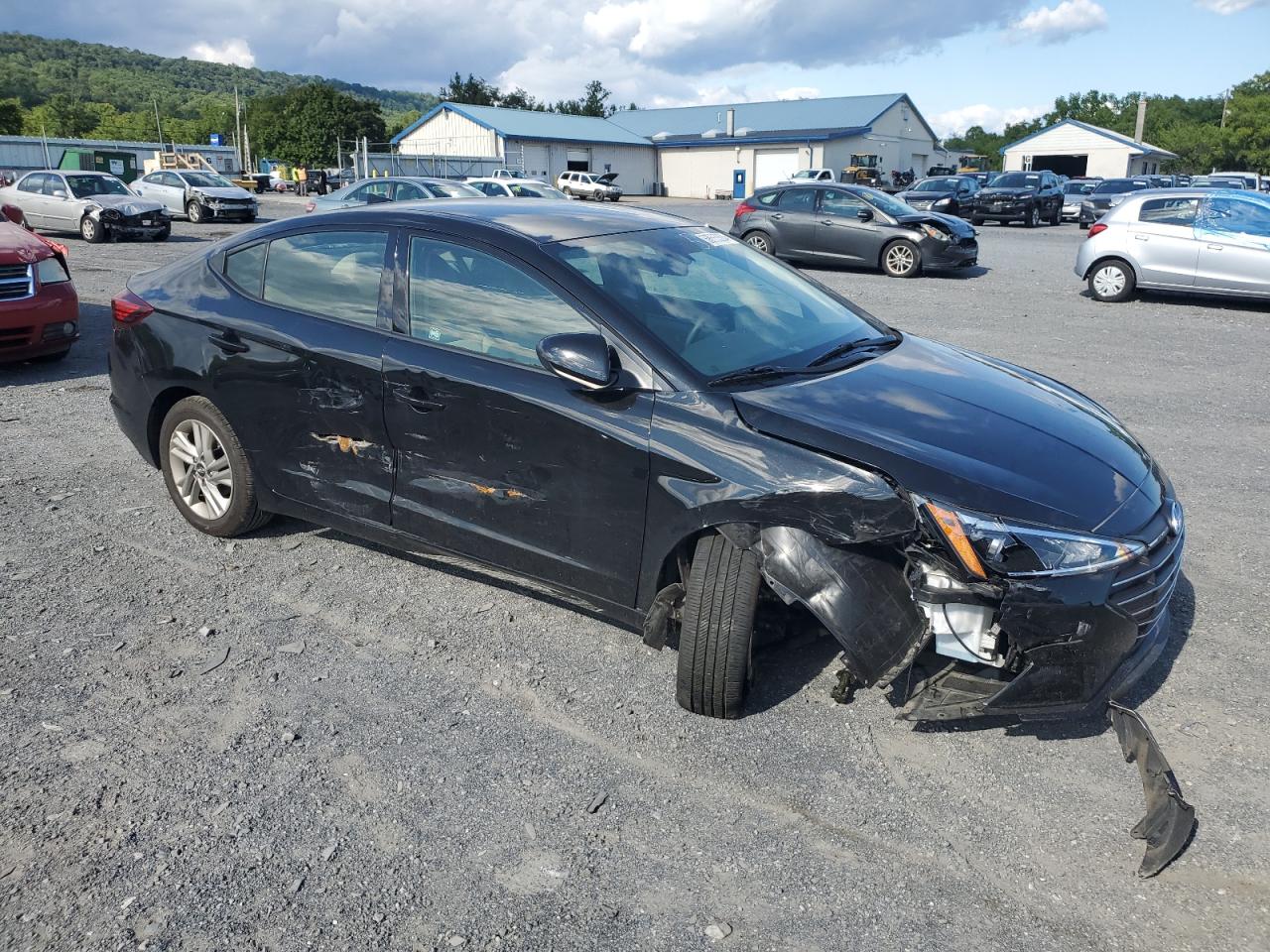 2020 Hyundai Elantra - Image 4