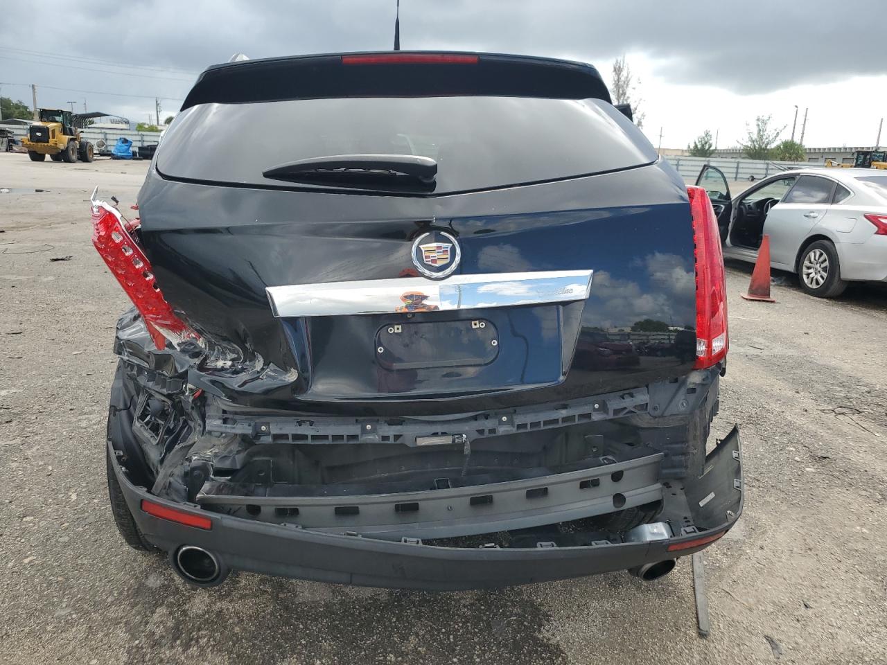 3GYFNDEY3BS623720 2011 Cadillac Srx Luxury Collection