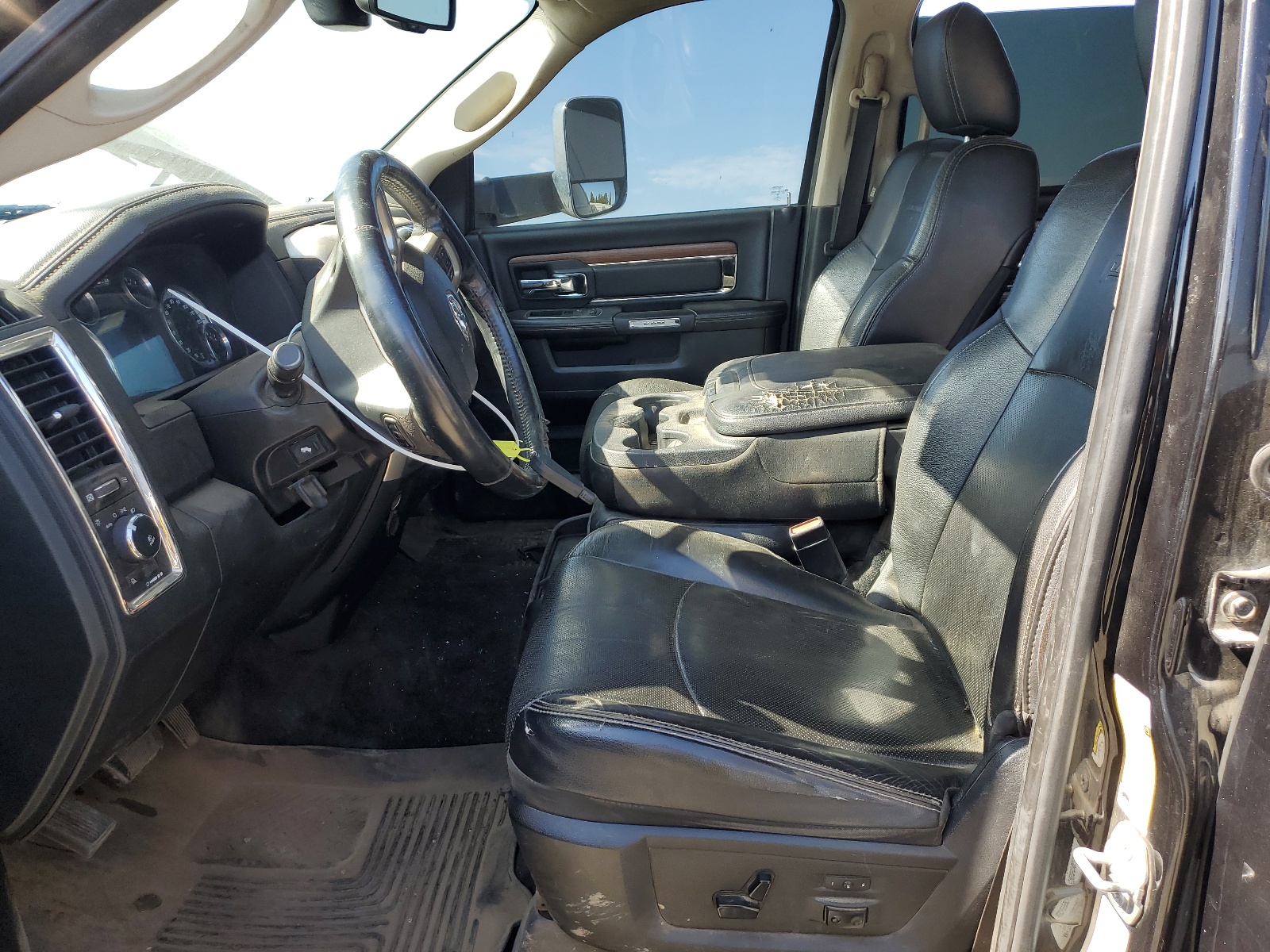 3C6UR5FL9GG199293 2016 Ram 2500 Laramie