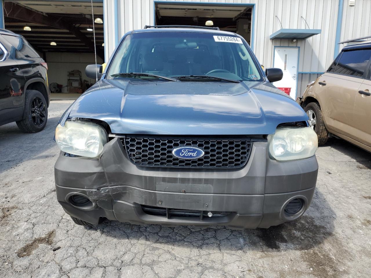 2005 Ford Escape Xls VIN: 1FMYU92Z95KA03929 Lot: 67755284