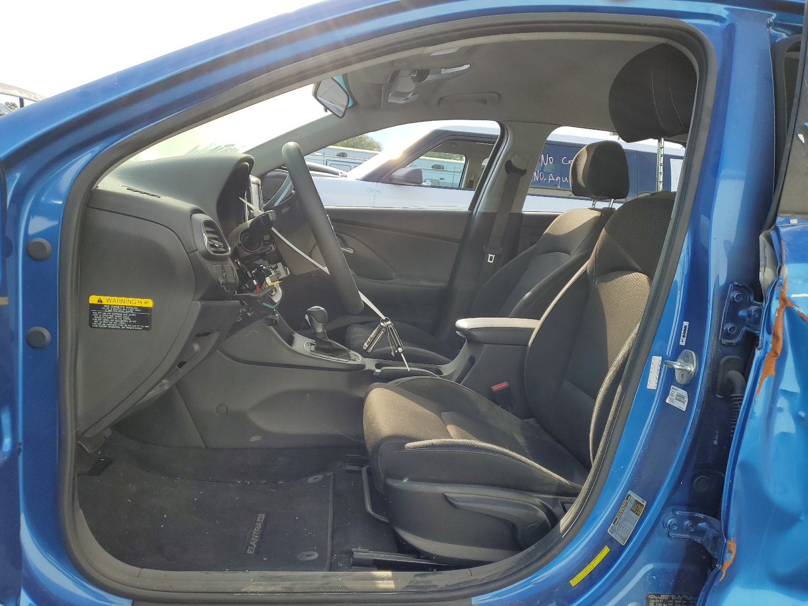 KMHH35LE2JU023719 2018 Hyundai Elantra Gt