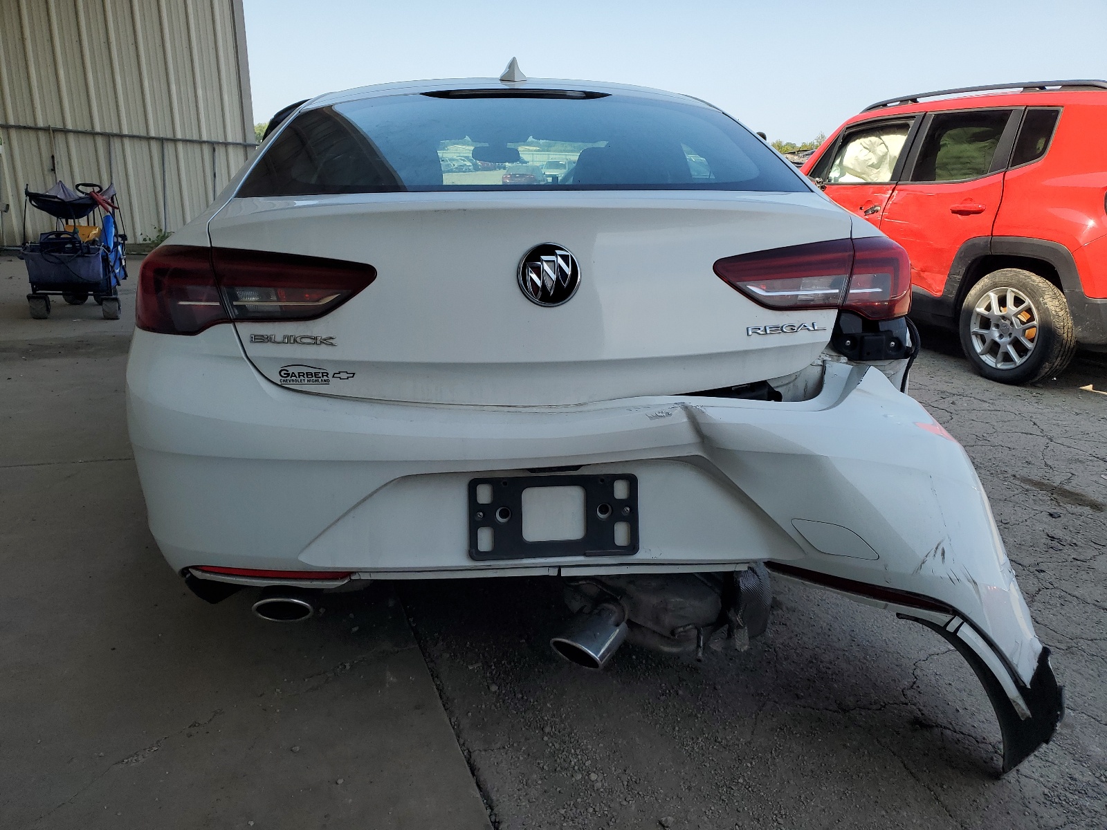 W04GP6SX1J1131905 2018 Buick Regal Essence