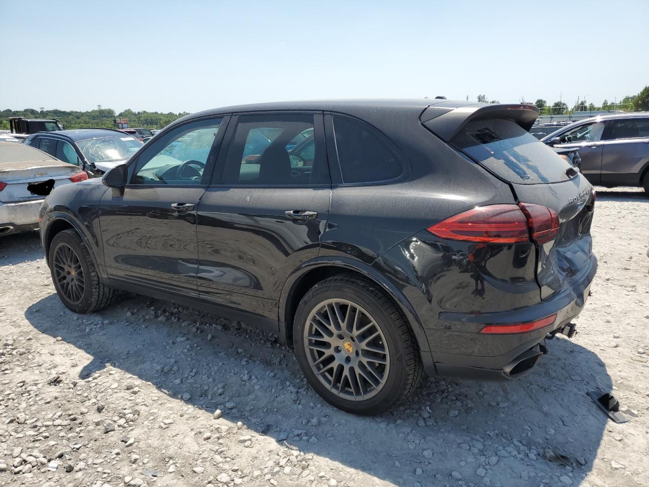 WP1AA2A24JKA02545 2018 Porsche Cayenne