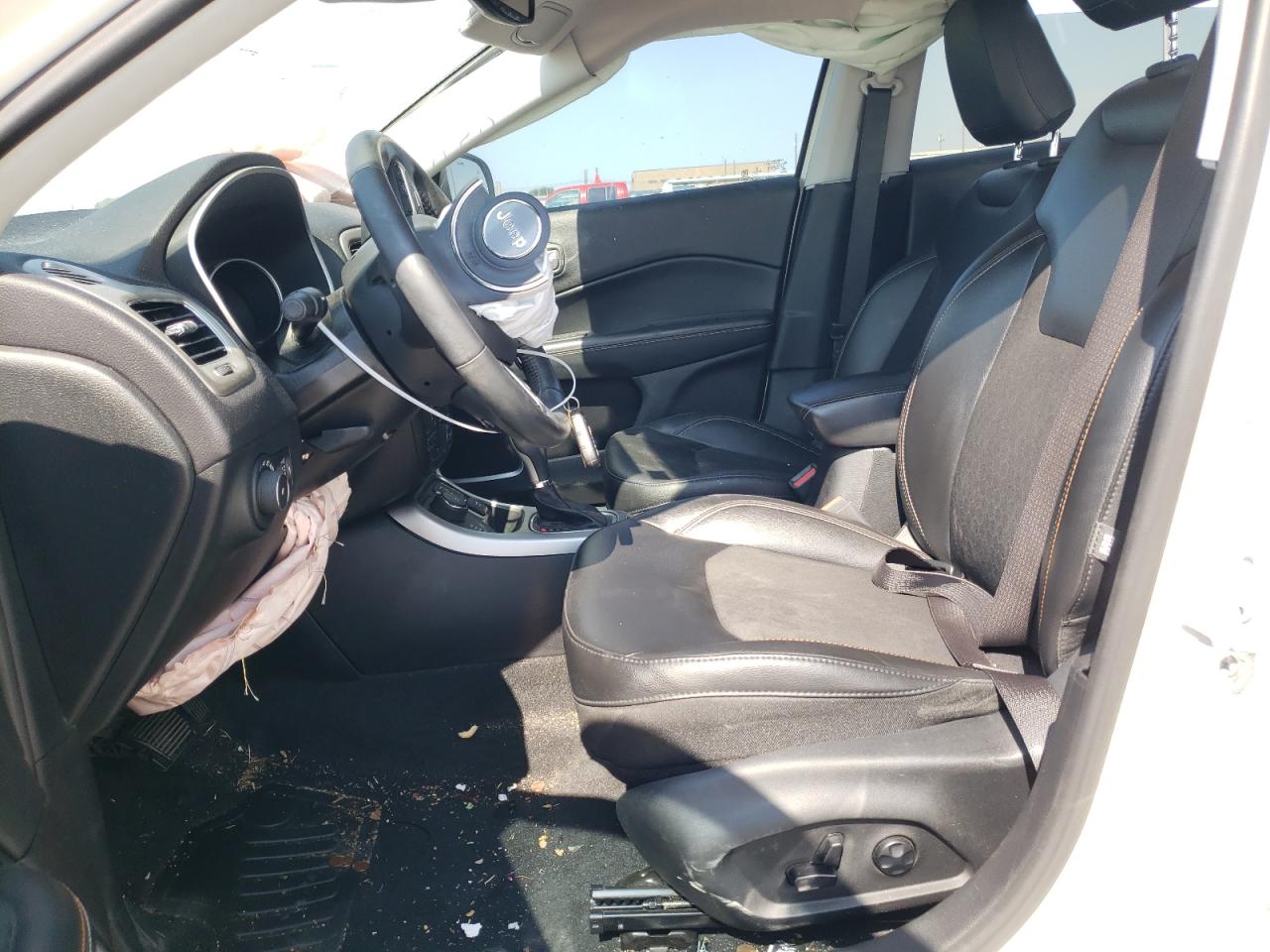 2018 Jeep Compass Latitude VIN: 3C4NJDBB2JT206403 Lot: 67091934