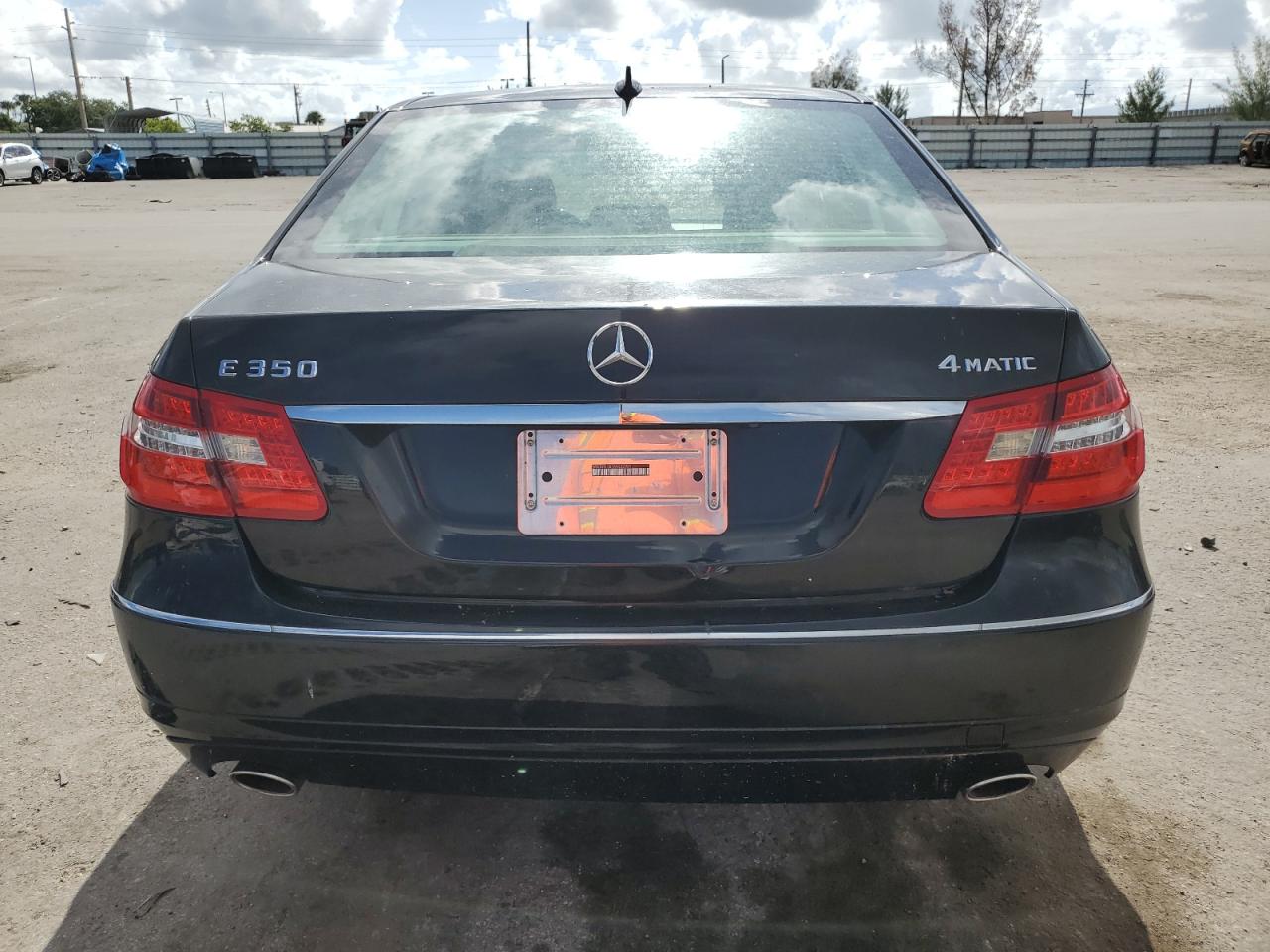 2010 Mercedes-Benz E 350 4Matic VIN: WDDHF8HB1AA237989 Lot: 66956904