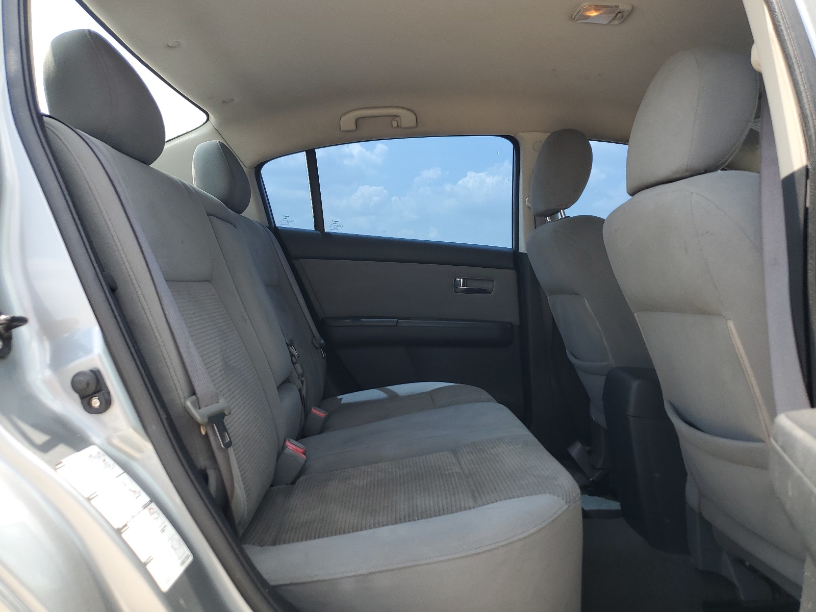 3N1AB6AP9AL646626 2010 Nissan Sentra 2.0