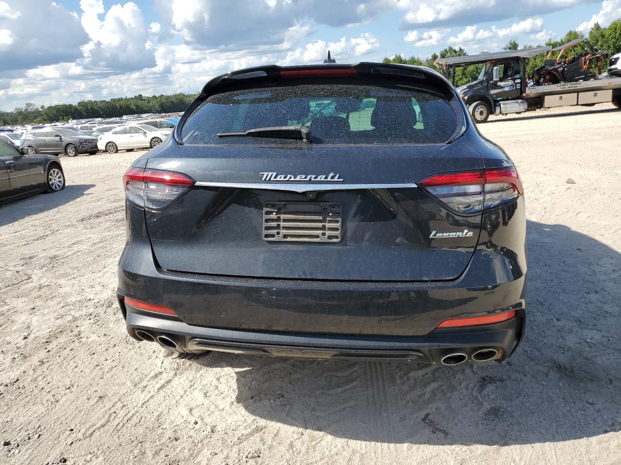 2022 Maserati Levante Base VIN: ZN661XUA9NX384716 Lot: 69743654